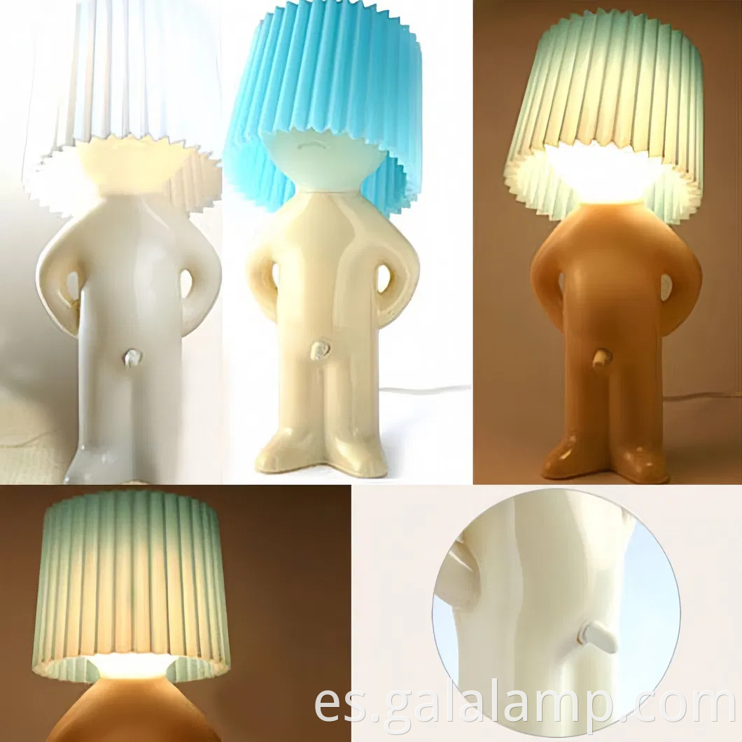 Lindo chico tímido lámpara de mesa led luz nocturna